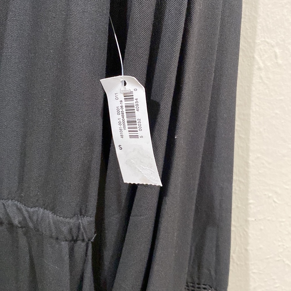 Simple Black Rayon dress by Old Navy, size small, long sleeved - Picture 6 of 10